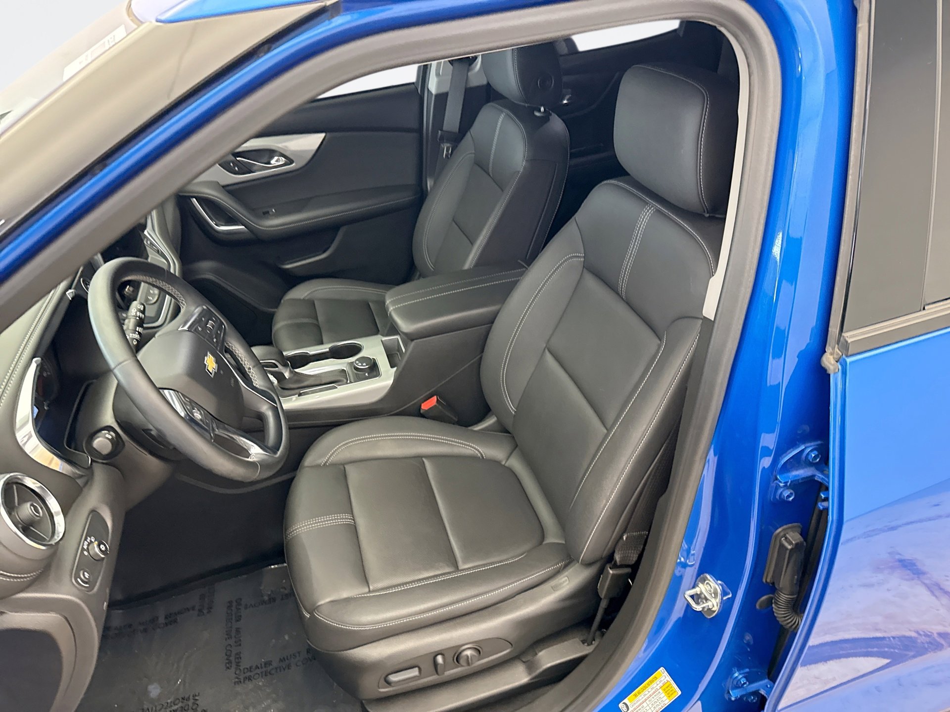 Used 2024 Chevrolet Blazer LT FWD image 11
