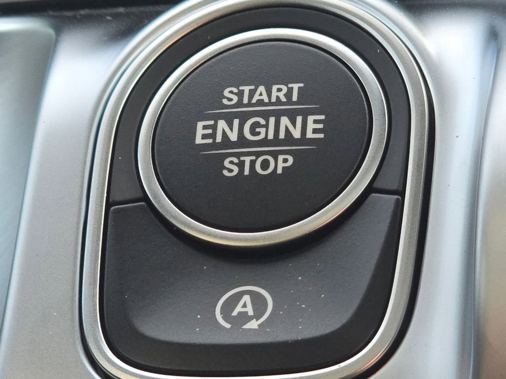 New 2026 Mercedes-Benz GLB 250 4MATIC image 35