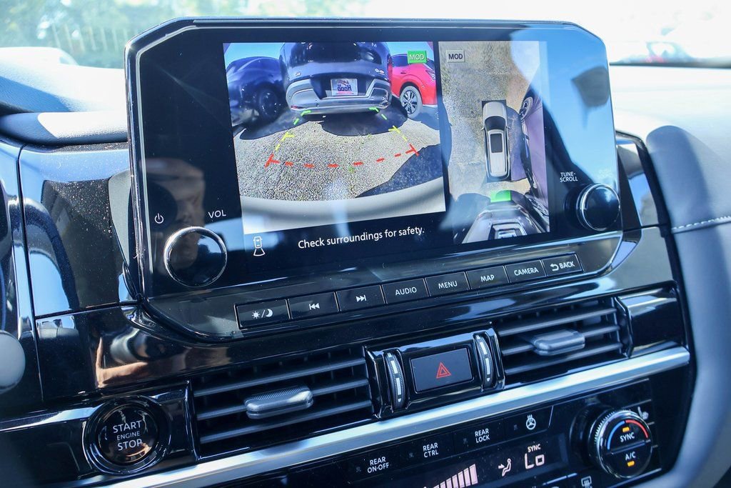 New 2025 Nissan Pathfinder SL w/ Lighting Package (N92) image 4