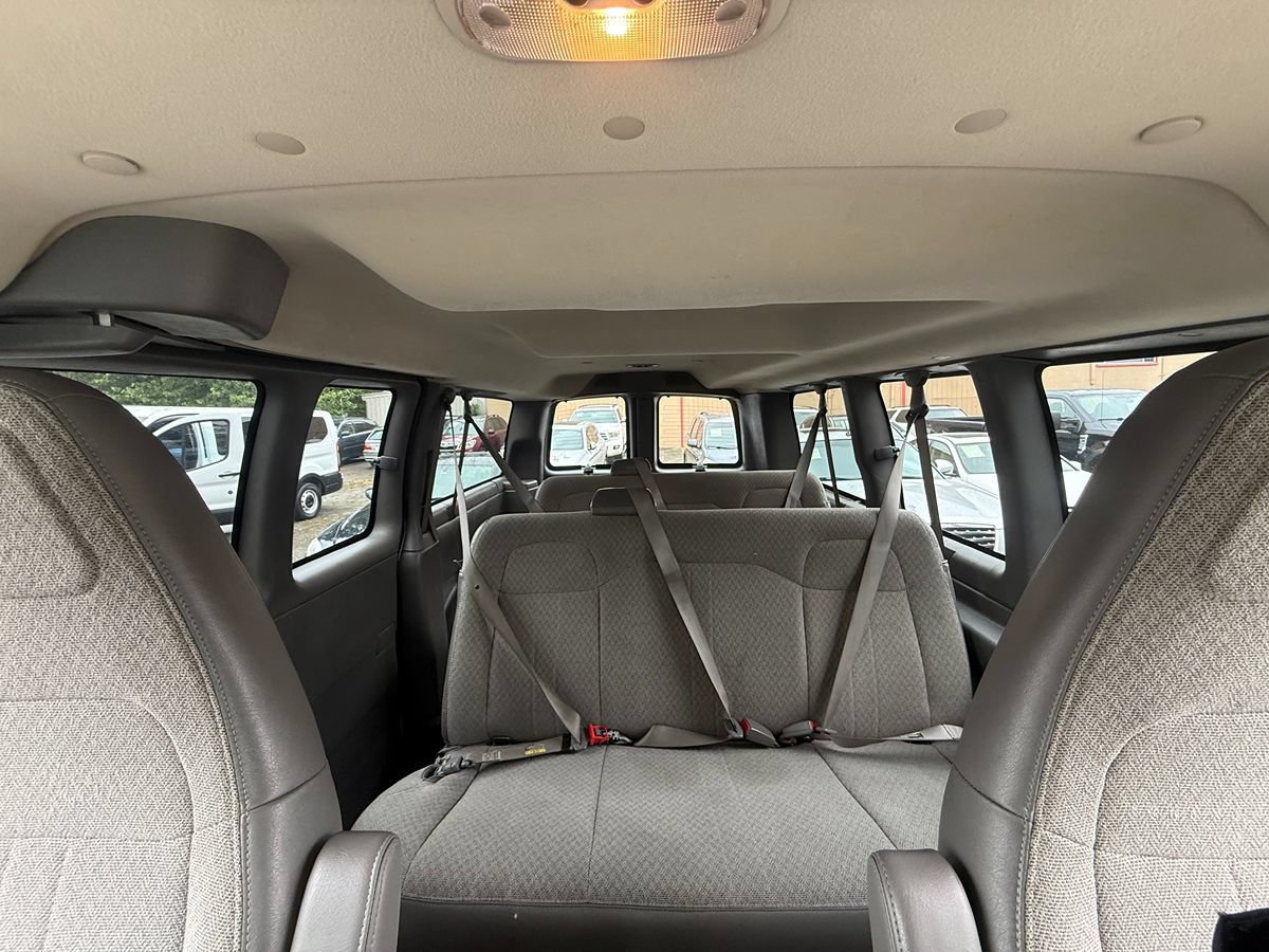 Used 2017 Chevrolet Express 2500 LS RWD image 43