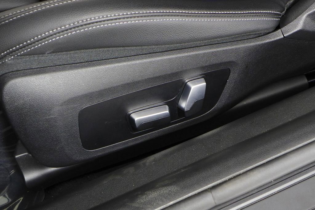Used 2023 BMW 230i xDrive Coupe w/ Convenience Package AWD/4WD image 23