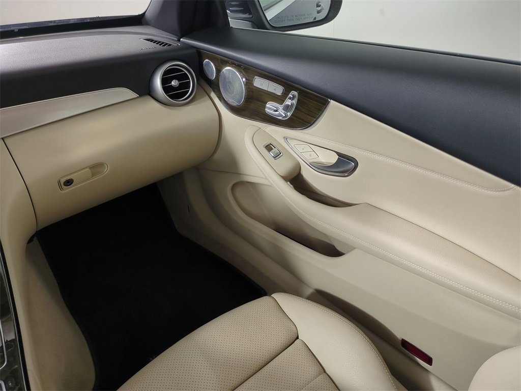 Used 2021 Mercedes-Benz C 300 4MATIC Cabriolet w/ Multimedia Package image 17