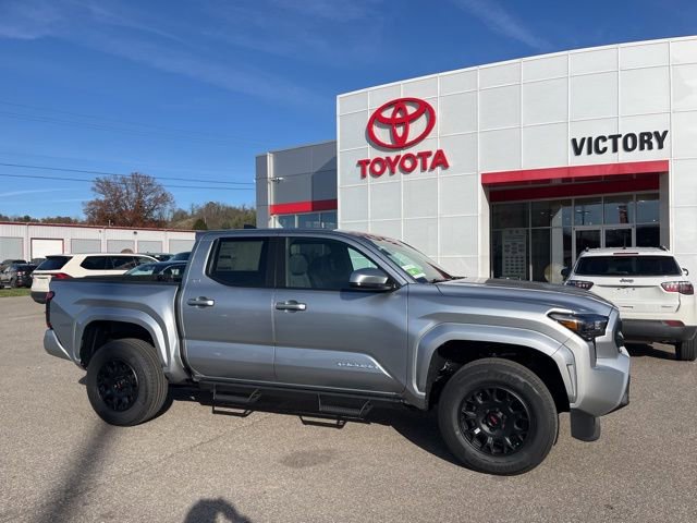 New 2025 Toyota Tacoma SR5
