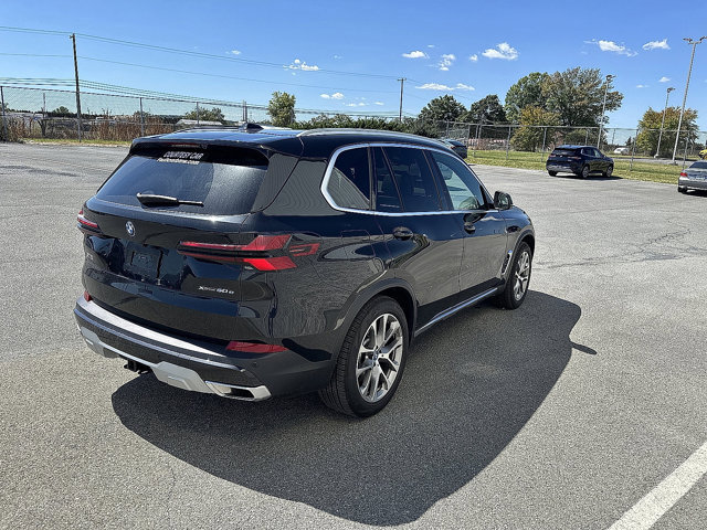Certified 2025 BMW X5 xDrive50e w/ Climate Comfort Package image 7