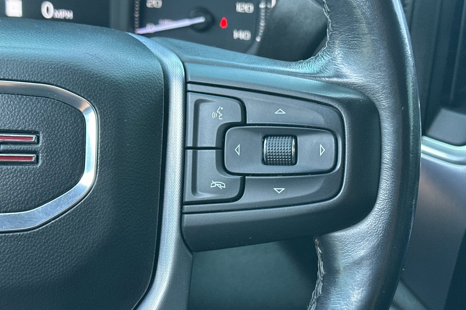 Used 2019 GMC Sierra 1500 SLT w/ SLT Premium Package image 31