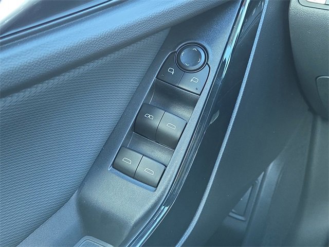 New 2026 Chevrolet Equinox LT w/ Convenience Package II image 21