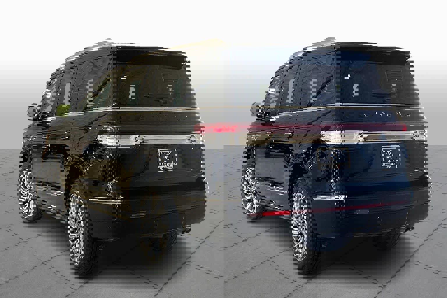 Used 2024 Lincoln Navigator Reserve image 21