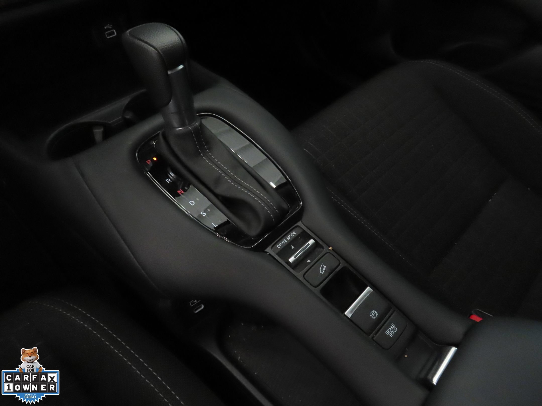 Used 2025 Honda HR-V LX image 16