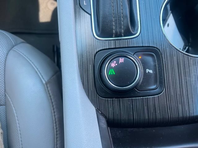 Used 2018 GMC Acadia SLT FWD image 18