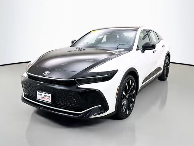 Used 2025 Toyota Crown Platinum image 3