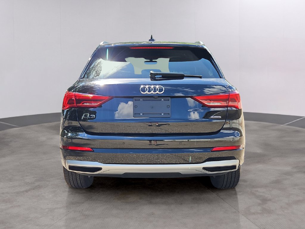 Used 2023 Audi Q3 2.0T Premium Plus w/ Premium Plus Package AWD/4WD image 5