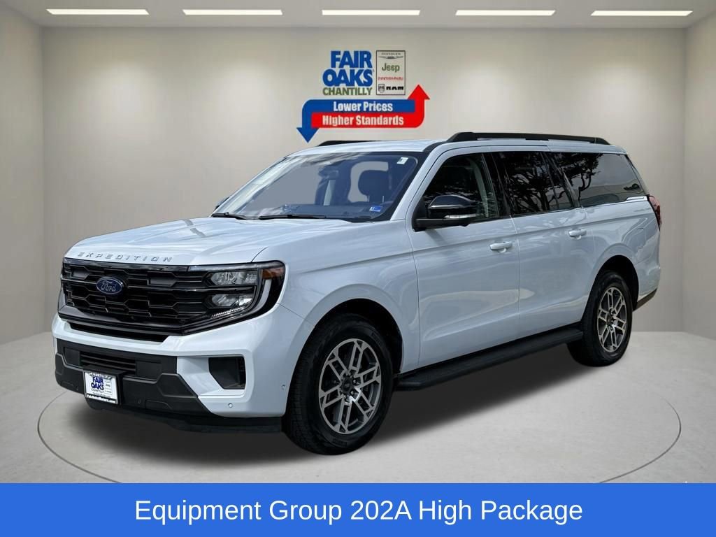 Used 2025 Ford Expedition Max Active AWD/4WD image 5