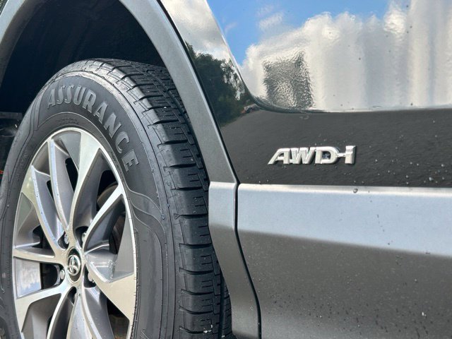 Used 2018 Toyota RAV4 XLE w/ Convenience Package AWD/4WD image 11