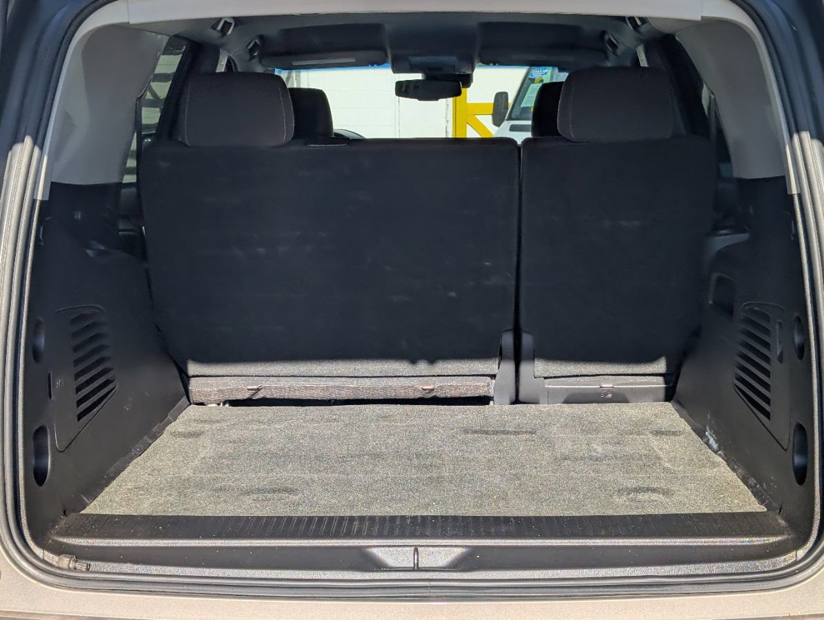 Used 2019 Chevrolet Tahoe LS w/ Max Trailering Package AWD/4WD image 8