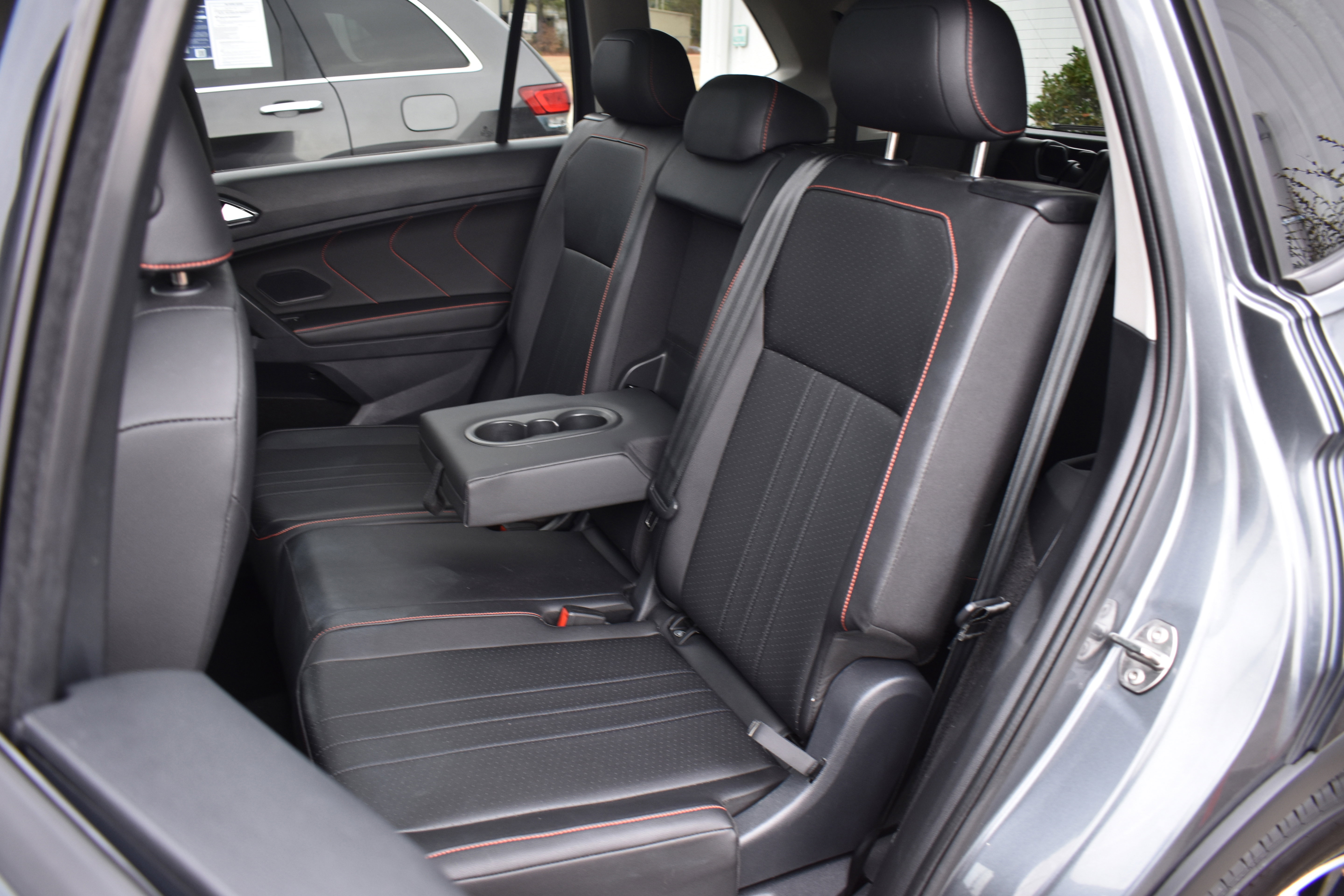 Used 2024 Volkswagen Tiguan Wolfsburg Edition image 30