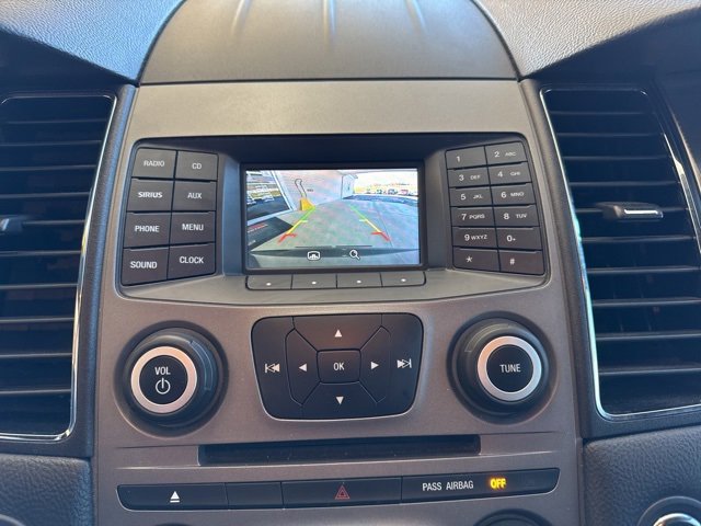 Used 2015 Ford Taurus SEL image 19