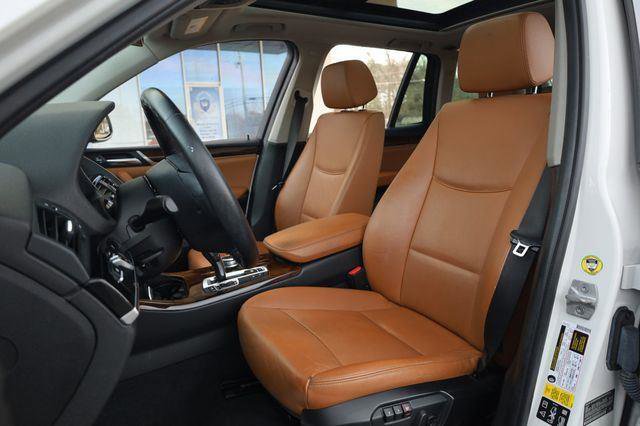Used 2016 BMW X3 xDrive28i AWD/4WD image 15
