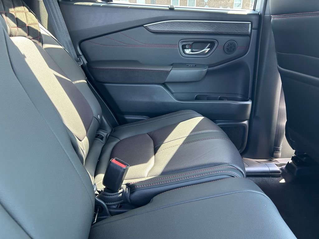 New 2026 Honda Pilot Black Edition image 22