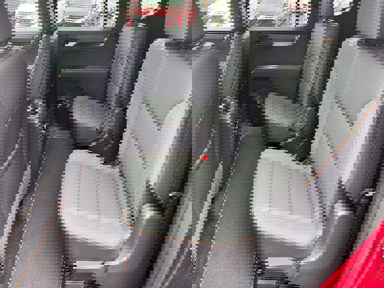 Used 2025 GMC Acadia AT4 w/ Super Cruise Package image 7