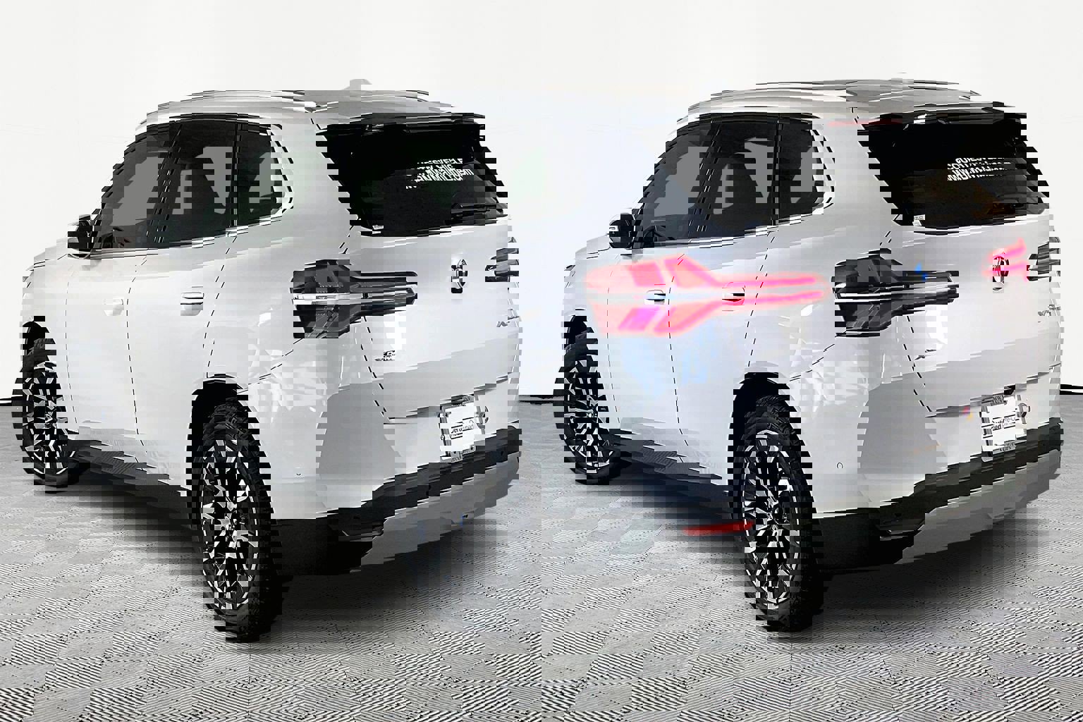 Certified 2025 BMW X3 xDrive30i w/ Premium Package image 5