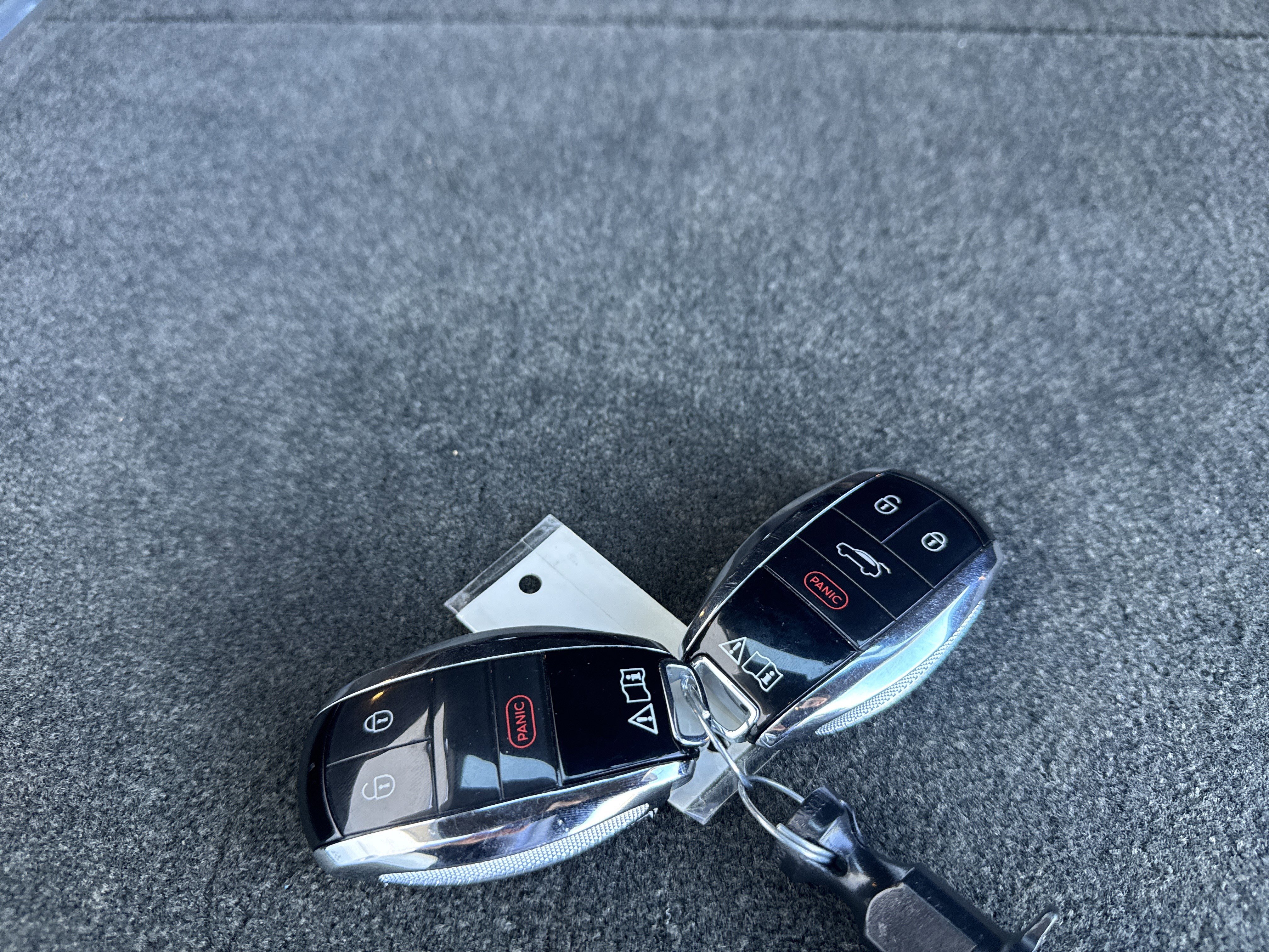 Used 2022 Bentley Bentayga image 29