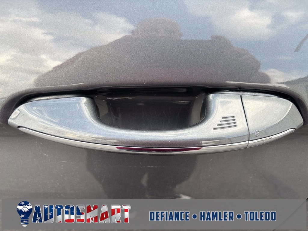 Used 2024 Ford Edge Titanium image 15