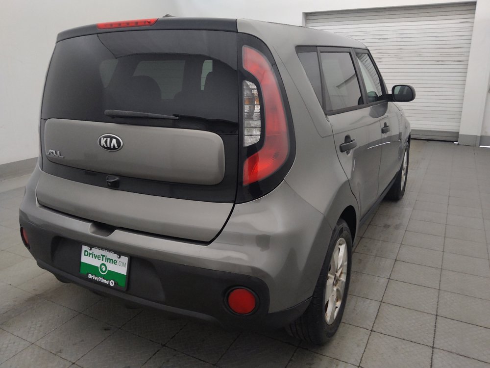 Used 2017 Kia Soul w/ Convenience Package FWD image 9
