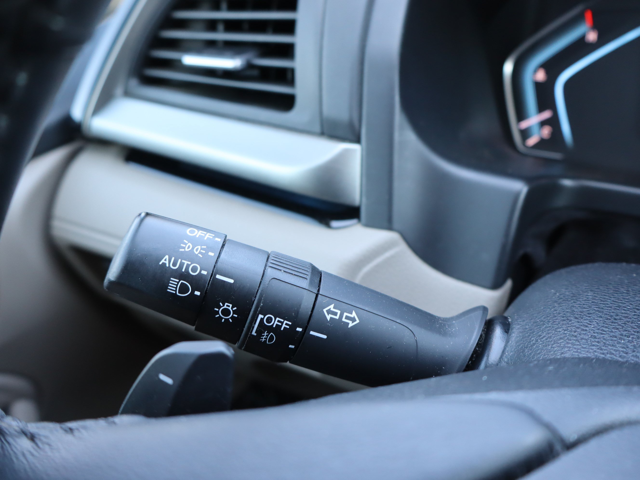 Used 2021 Honda Odyssey Touring image 23
