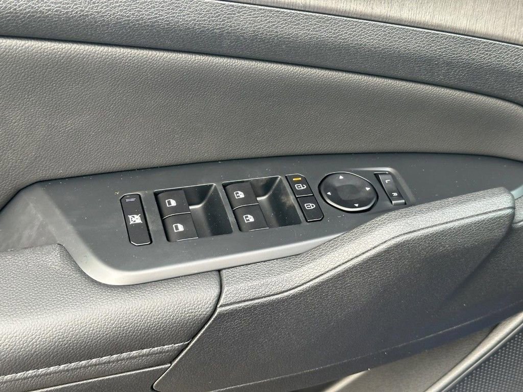 New 2026 Kia Sportage X-Line w/ X-Line Premium Package image 19