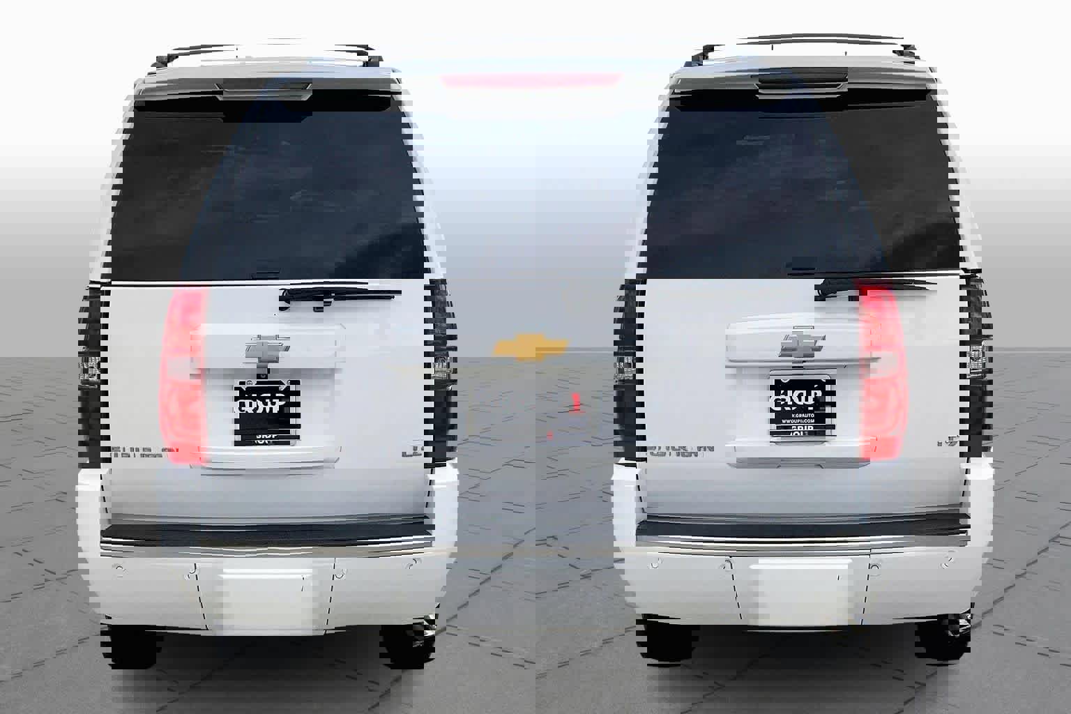 Used 2013 Chevrolet Suburban LTZ image 4