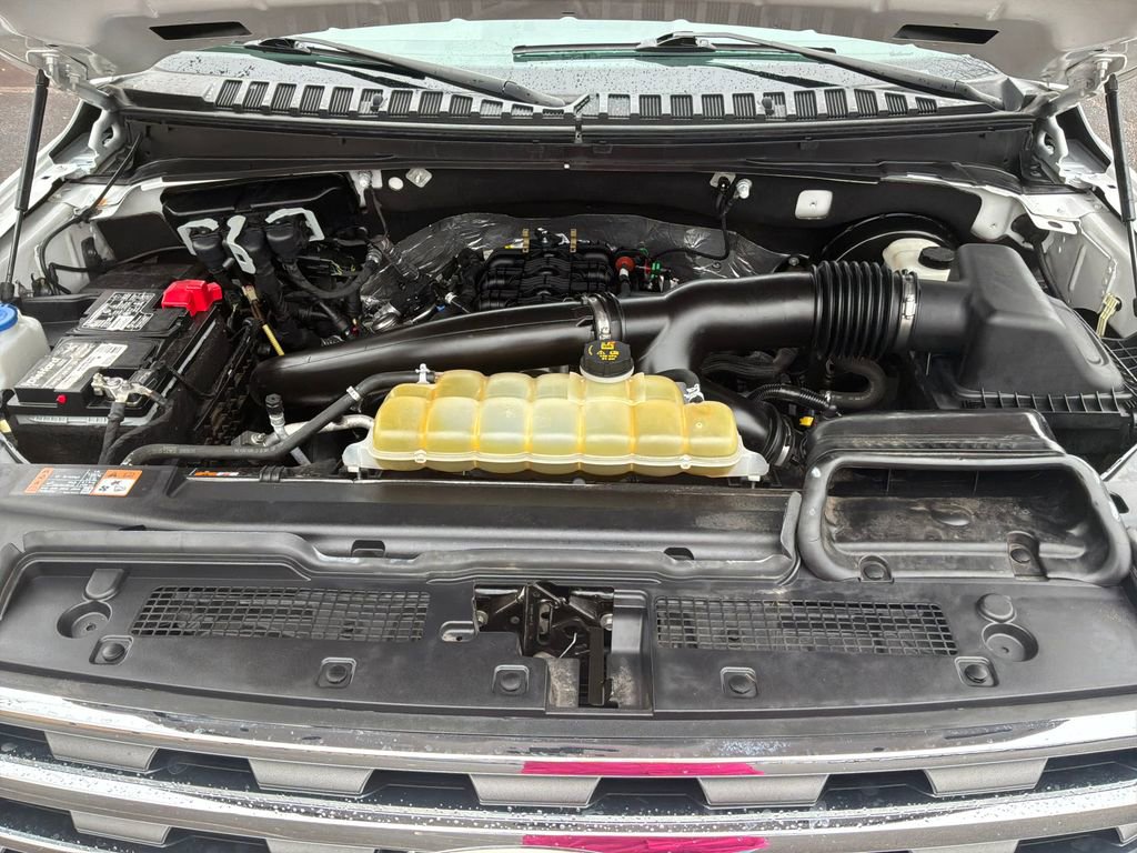 Used 2021 Ford Expedition XLT image 28