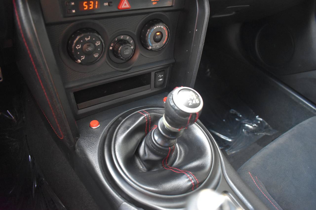 Used 2014 Scion FR-S RWD image 28