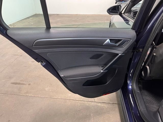 Used 2019 Volkswagen GTI SE image 19