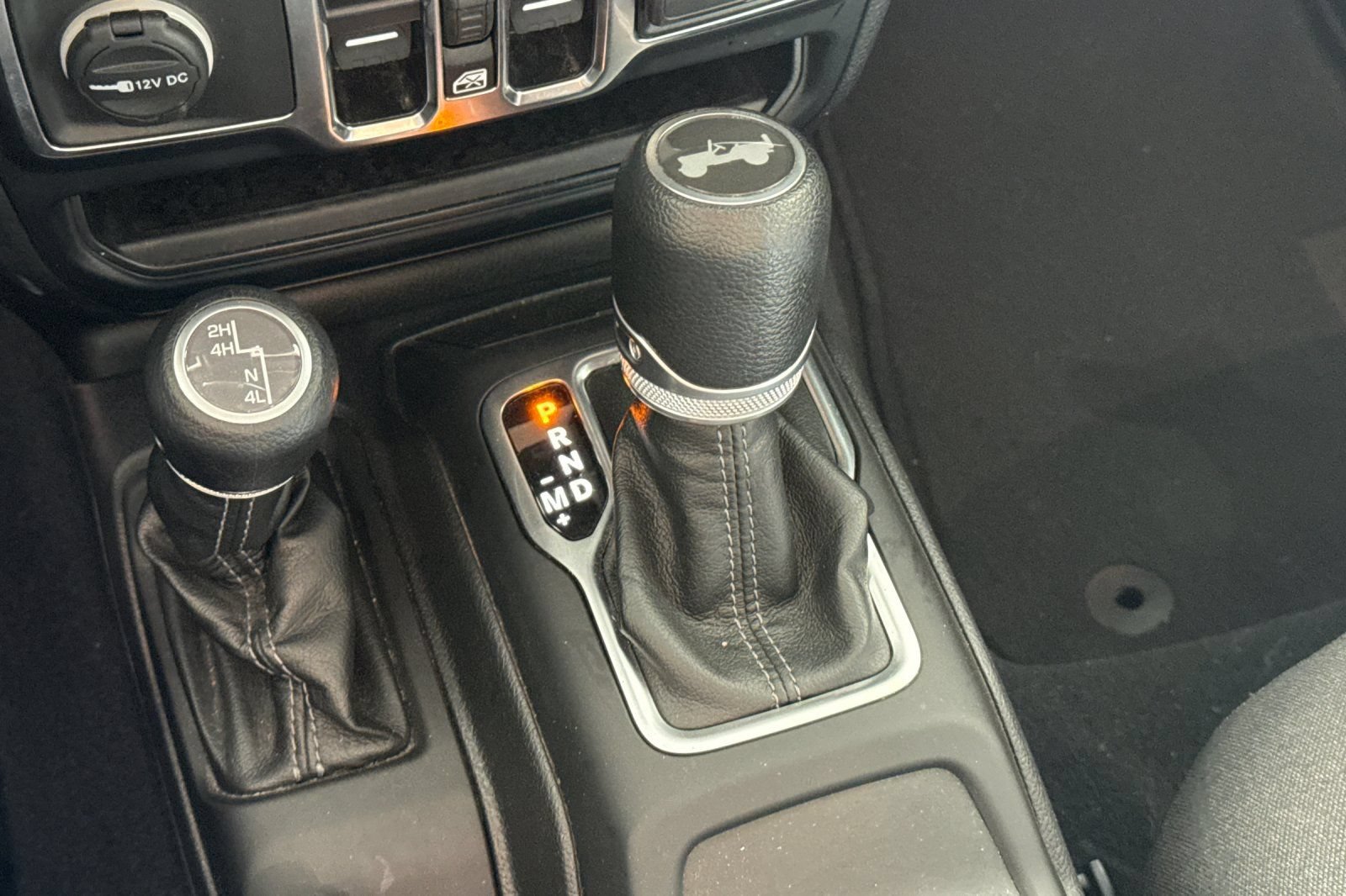 Used 2024 Jeep Wrangler Unlimited Sport AWD/4WD image 31