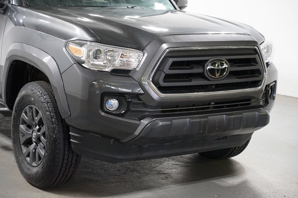 Certified 2023 Toyota Tacoma SR5 w/ Technology Package RWD image 4