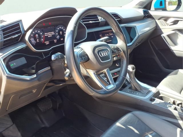 Used 2020 Audi Q3 2.0T Premium w/ Convenience Package AWD/4WD image 8