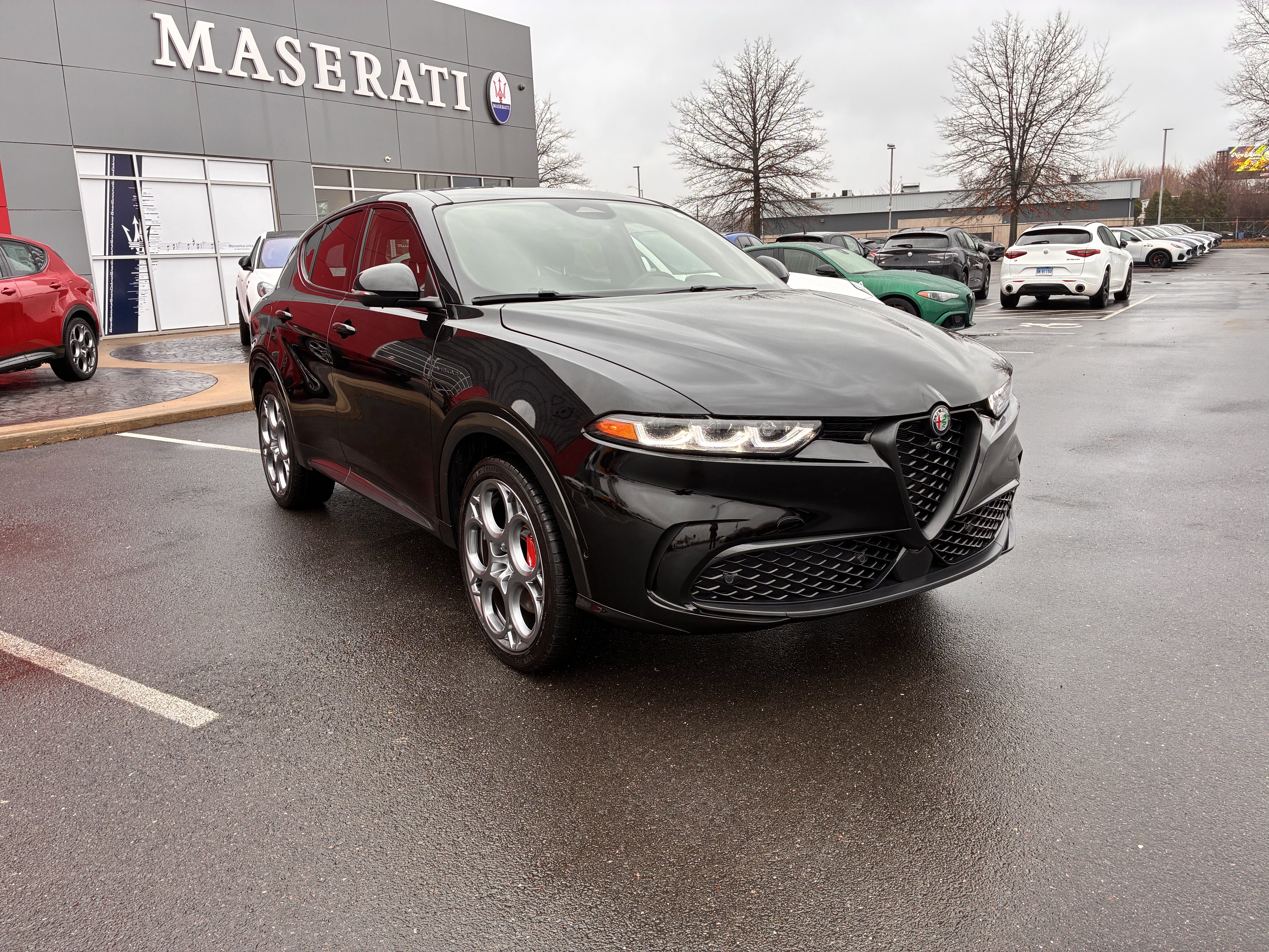 Certified 2024 Alfa Romeo Tonale Veloce image 4