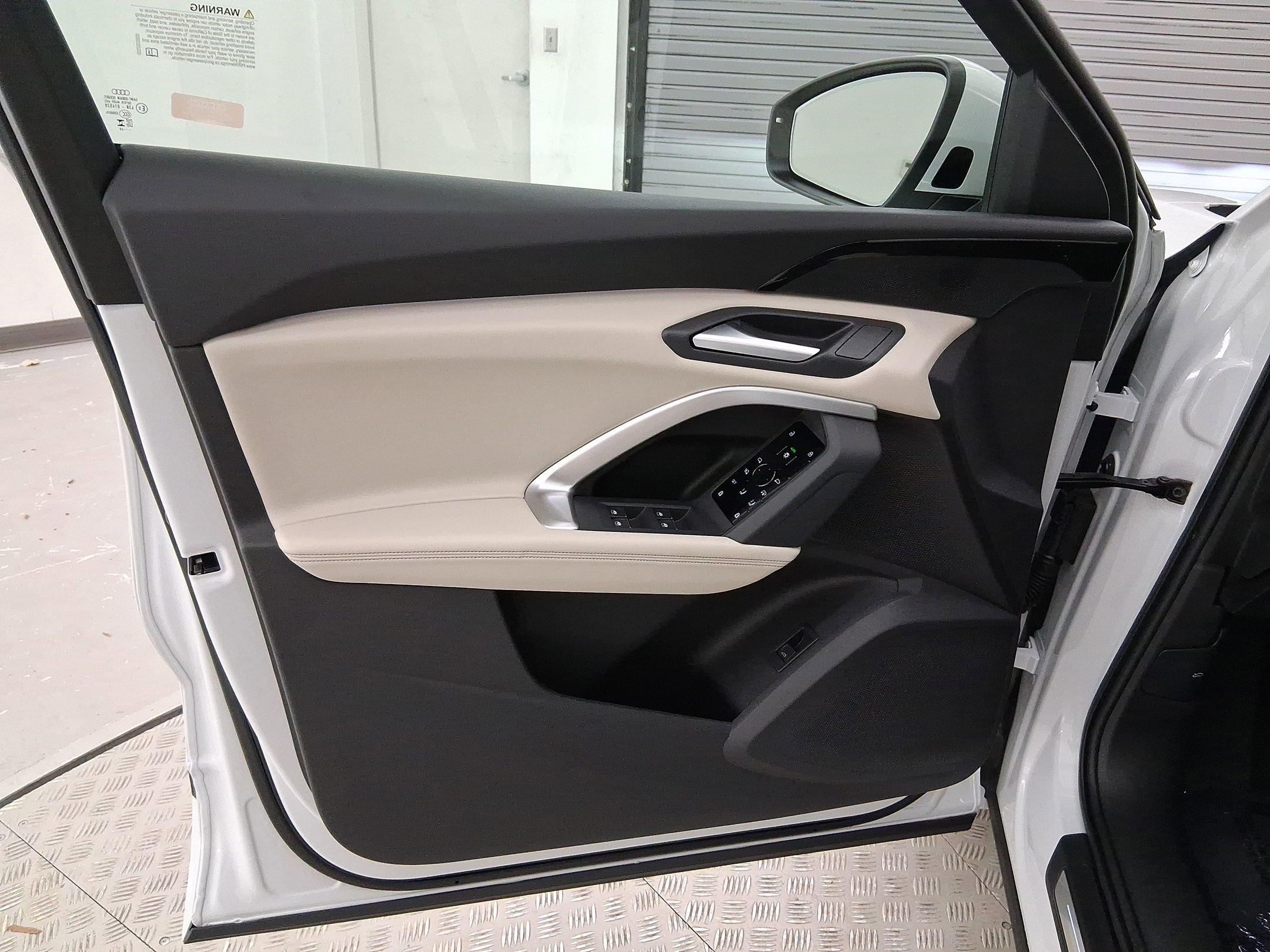 Certified 2025 Audi Q5 Premium w/ Convenience Package image 21