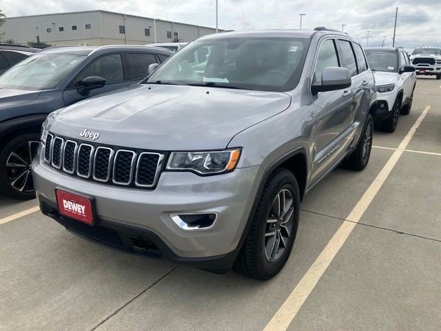 Certified 2020 Jeep Grand Cherokee Laredo w/ Quick Order Package 2BN North AWD/4WD image 3