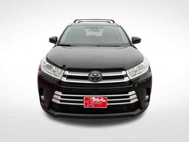 Used 2018 Toyota Highlander XLE w/ Protection Package #3 AWD/4WD video 2