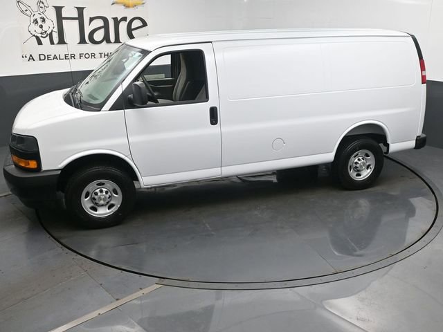New 2026 Chevrolet Express 2500 w/ Driver Convenience Package RWD image 36