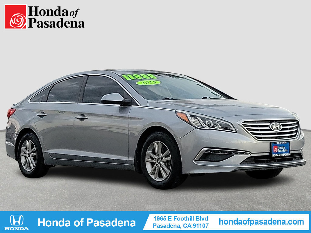 Used 2015 Hyundai Sonata SE FWD image 3