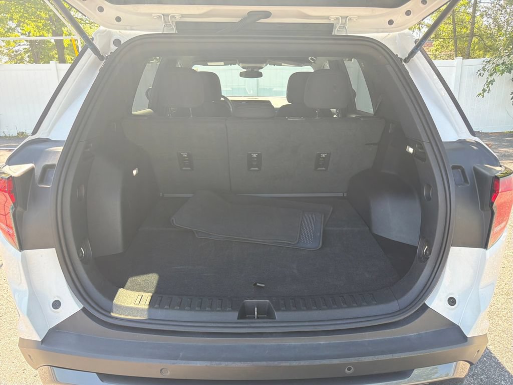 Used 2025 GMC Terrain Elevation AWD/4WD image 26