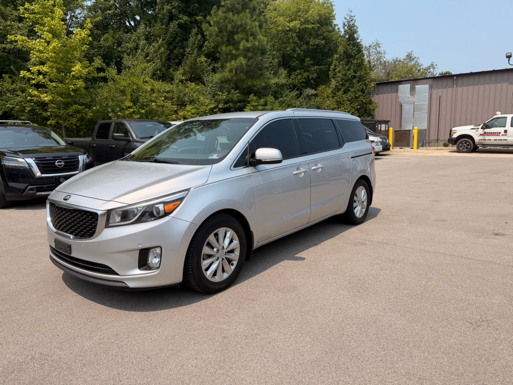 Used 2017 Kia Sedona EX FWD video 1