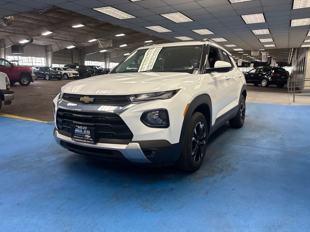 Certified 2022 Chevrolet TrailBlazer LT w/ Convenience Package AWD/4WD image 10