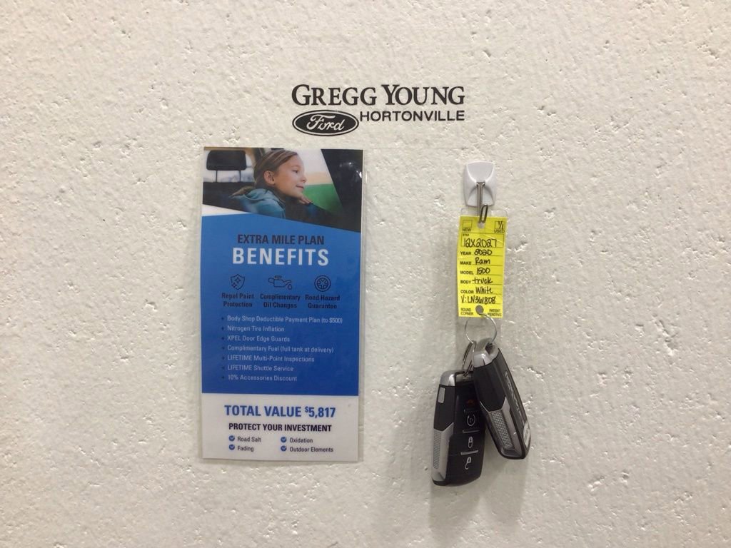 Used 2020 RAM 1500 Laramie w/ Off Road Group image 41