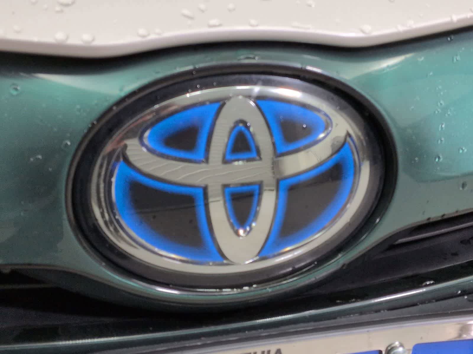 Used 2019 Toyota Prius Prime Premium image 11