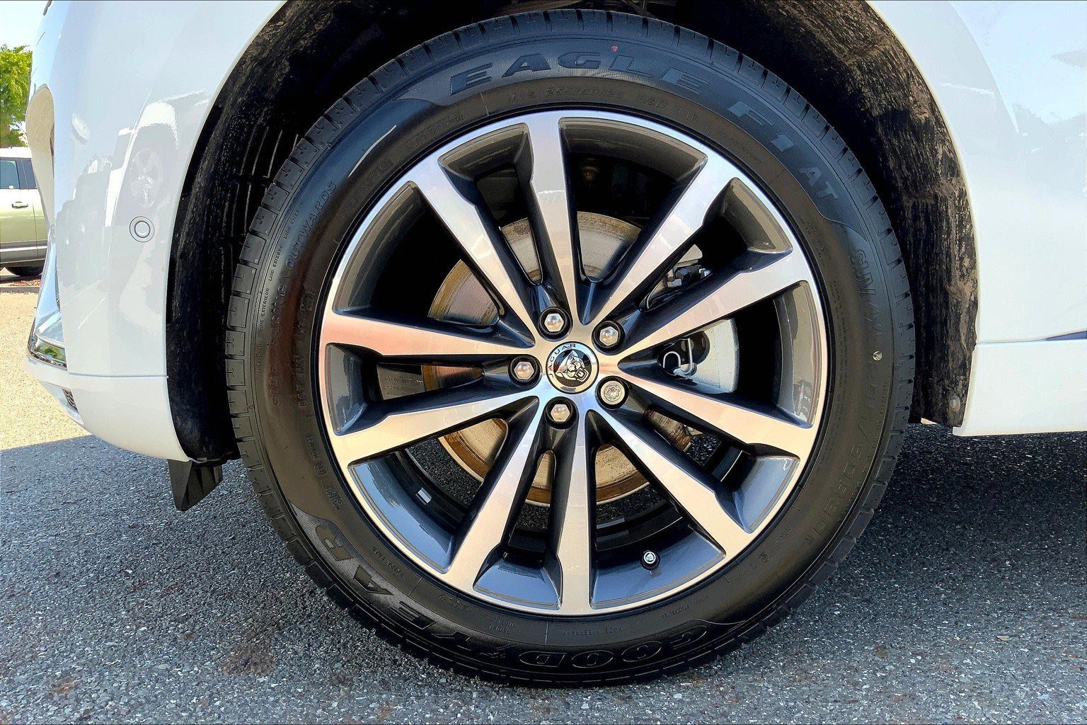 New 2025 Jaguar F-PACE R-Dynamic S image 13