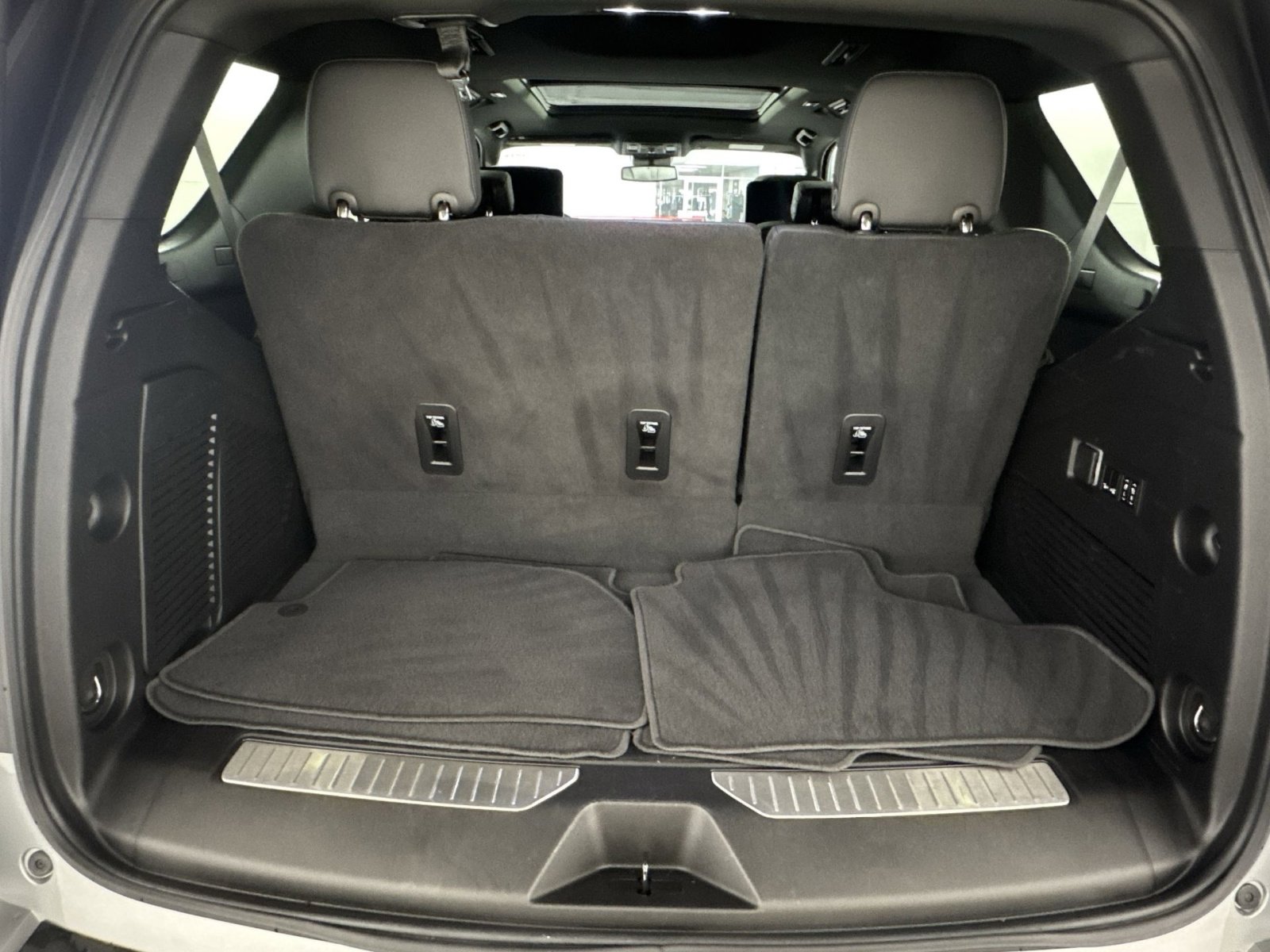 Used 2023 Chevrolet Tahoe RST w/ Luxury Package image 27