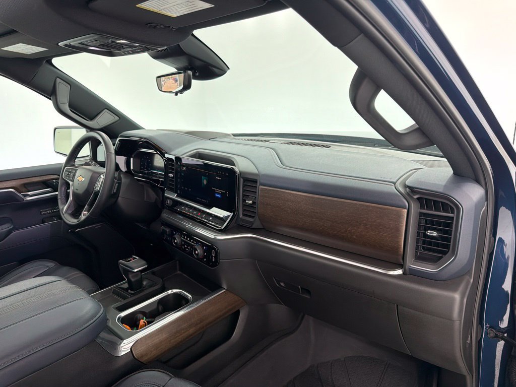 Used 2023 Chevrolet Silverado 1500 High Country w/ High Country Premium Package AWD/4WD image 28